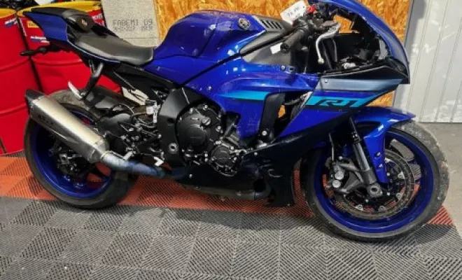 YAMAHA R1 2024, Saint-Étienne, Diagnostic Moto Casse