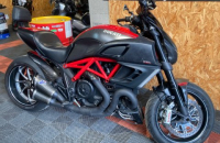 DUCATI DIAVEL 2011 RED CARBON, Saint-Étienne, Diagnostic Moto Casse